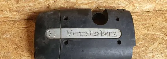Mercedes-Benz C W203 Engine cover (trim) A6110100367