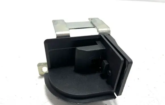 BMW 5 F10 F11 Parcel shelf load cover mount bracket 9168474 55220011 9918009853
