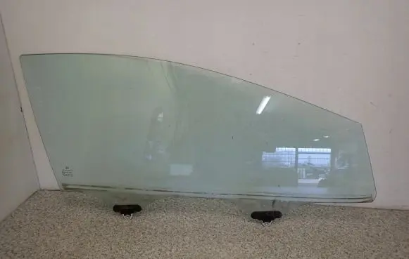Honda Civic IX Sliding door window/glass 