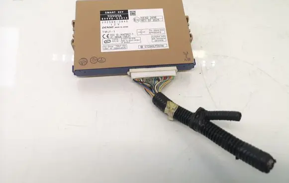Lexus IS 220D-250-350 Keyless (KESSY) go control unit/module 8999053014 2325002840