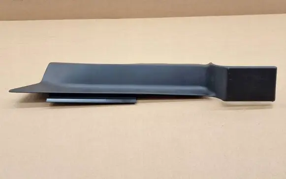 Volvo XC90 Rear seat side bottom trim 39829392 39829394
