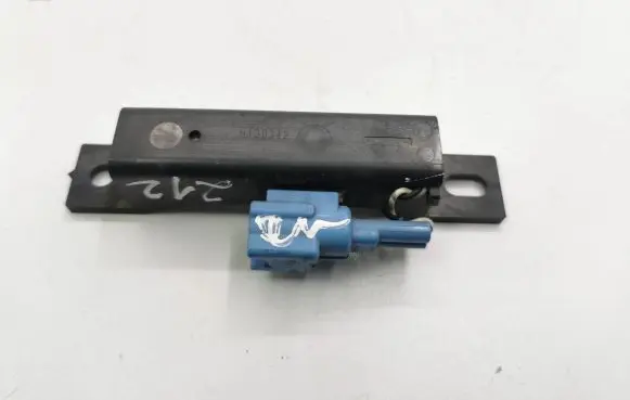 Antenna control unit