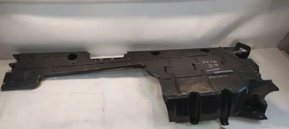 Volkswagen Golf VIII Engine splash shield/under tray 7LA825101