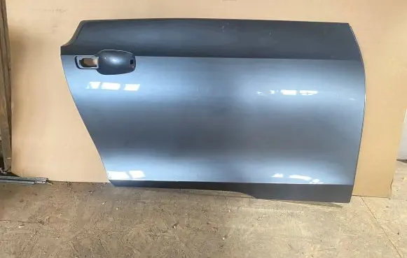 BMW i3 Front door