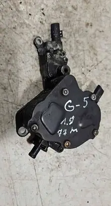 Volkswagen Golf V Vacuum pump AE2004