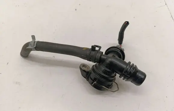 Alfa Romeo Stelvio Engine coolant pipe/hose 05281478AA