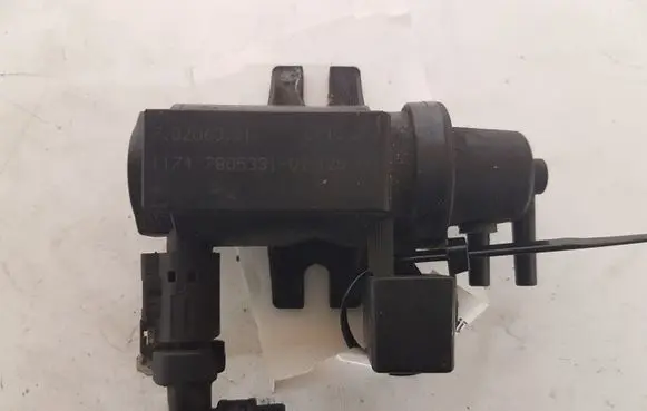 BMW 5 E60 E61 Turbo solenoid valve 70206301 780539101