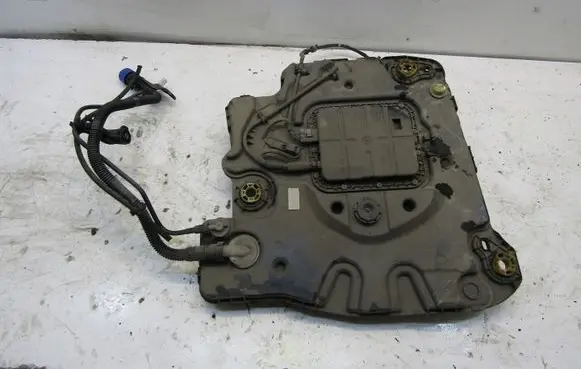 Citroen C3 AdBlue liquid reservoir P1012340