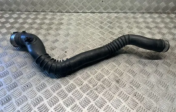 BMW X1 E84 Intercooler hose/pipe 7797483