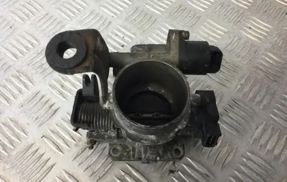 Renault Scenic I Throttle valve 7700861679H 7700872188