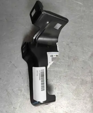 Peugeot Boxer Fender mounting bracket 1375595080
