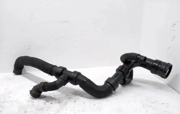 Volvo V60 Engine coolant pipe/hose 31355201
