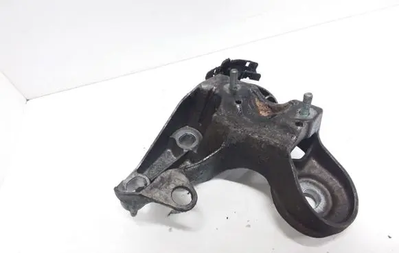 Audi A6 S6 C5 4B Engine mounting bracket 4B0199352B