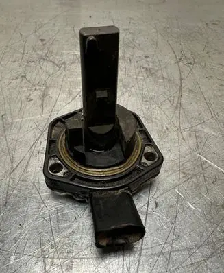 Volkswagen PASSAT B6 Oil level sensor 6PR00807902 1J0907660B