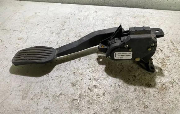Volvo S60 Accelerator throttle pedal 30666661 6PV00853703