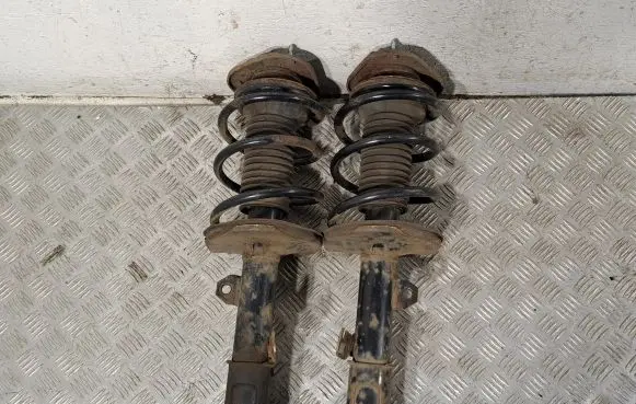 Toyota Corolla Verso AR10 Front shock absorber with coil spring 4851009A41 4852009831