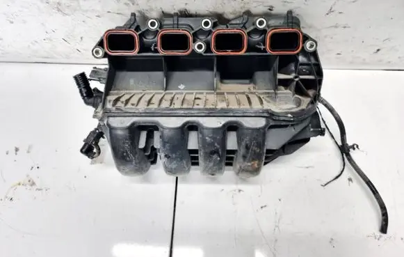 Volkswagen Golf V Intake manifold 03C129711F 03C129709F
