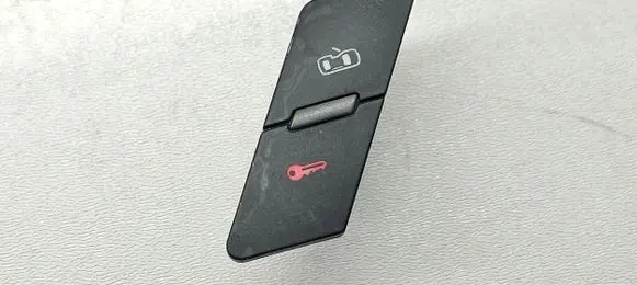 Audi A6 Allroad C6 Central locking switch button 4F1962107