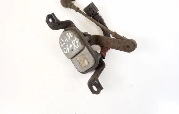 Lexus LS 430 Air suspension front height level sensor 