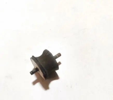 BMW 5 E39 Engine mount bracket 1094916