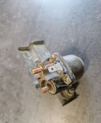 Glow plug pre-heat relay