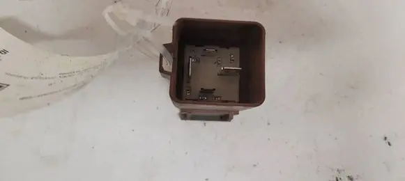 Citroen C5 Coolant fan relay