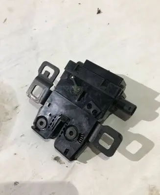 Land Rover Range Rover Sport L320 Tailgate window lock/catch/latch 5H32431B60AC