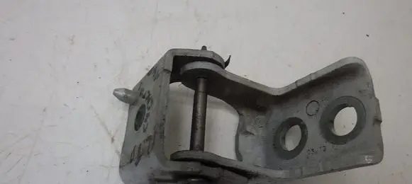 Citroen C4 Cactus Rear door lower hinge 112