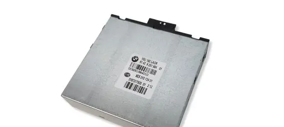 BMW X3 F25 Voltage converter inverter 9251984 VSU180LA0R