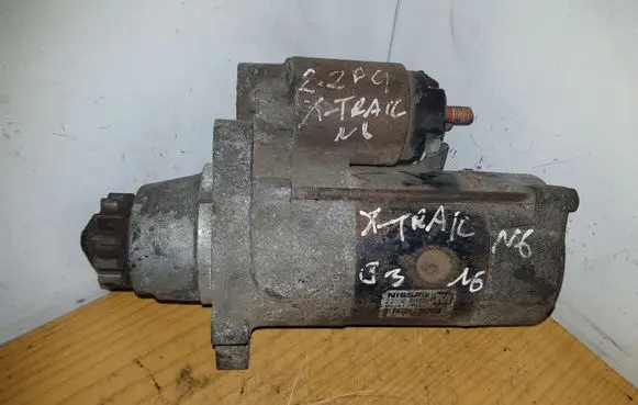 Nissan X-Trail T30 Starter motor 233008H801 M008T71471