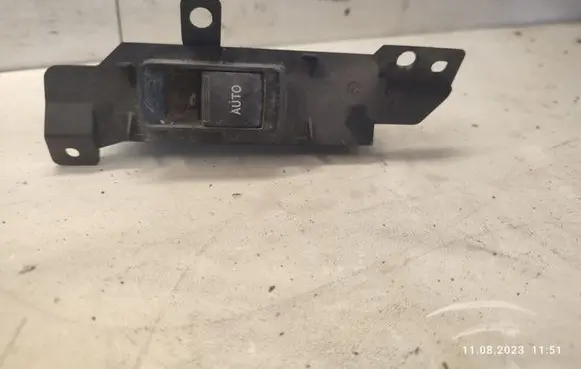 Lexus GS 300 350 430 450H Electric window control switch 8403030100