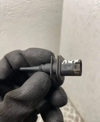 BMW 7 E65 E66 Outside/exterior temperature sensor 13632610de 693695301