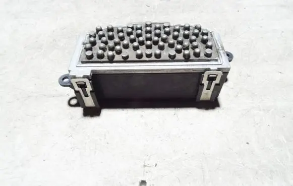 Volkswagen PASSAT B6 Heater blower motor/fan resistor 3C0907521