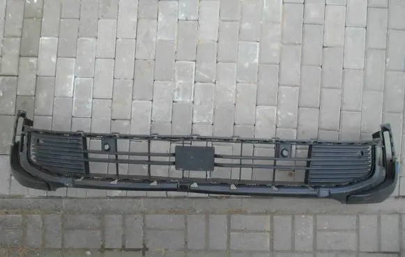 Ford Explorer VI Front bumper lip R2KB17C831C
