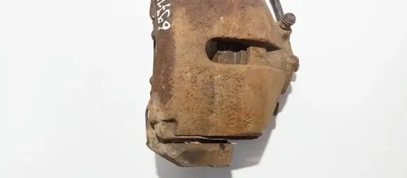 Volkswagen PASSAT B6 Front brake caliper 582