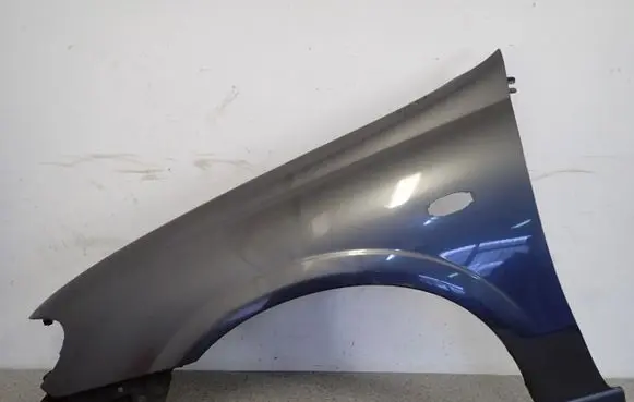 Nissan Almera N16 Fender 