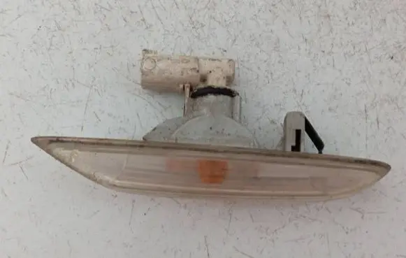BMW 3 E90 E91 Front fender indicator light 6939816
