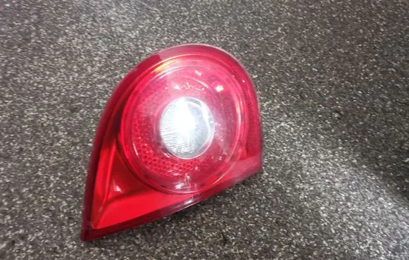 Volkswagen Golf V Tailgate rear/tail lights 1K6945093F