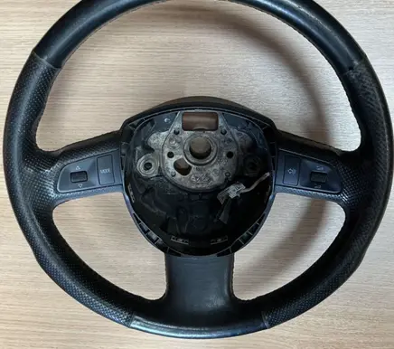 Audi A3 S3 8P Steering wheel 4F0124A