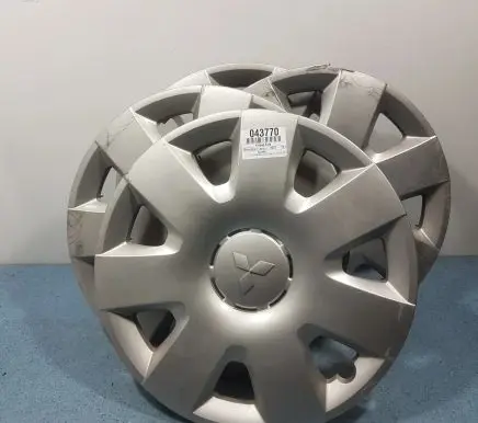 Mitsubishi Lancer VIII R17 wheel hub/cap/trim 