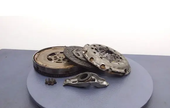 Audi A6 Allroad C5 Clutch set kit 324024010