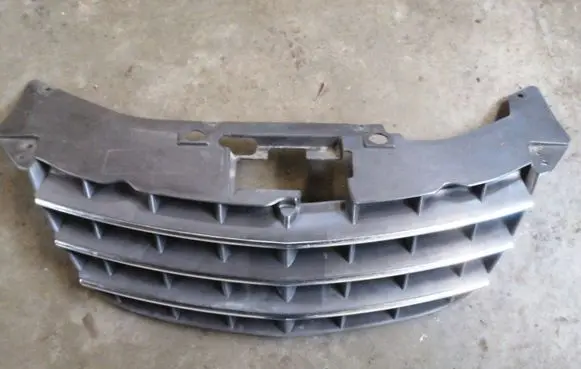 Chrysler Sebring (JS) Front bumper upper radiator grill 31726Y CYW36TRMAB 8005TP0