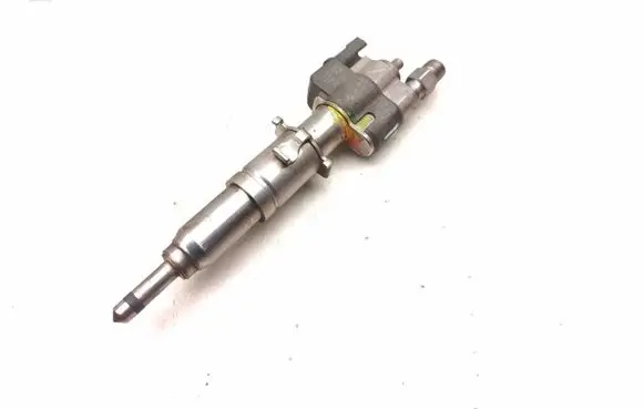 BMW 1 E81 E87 Fuel injector 7589048 758904804
