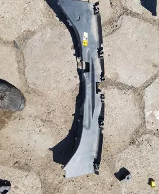 Engine bonnet/hood lock trim molding