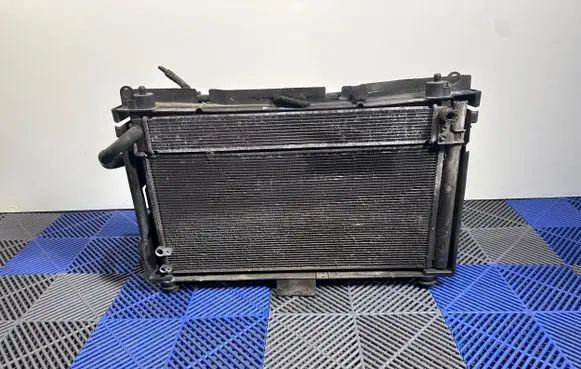 Toyota Auris E180 Radiator set 