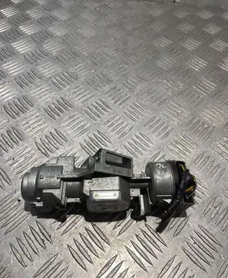 Ford C-MAX I Ignition lock 3M513F880A