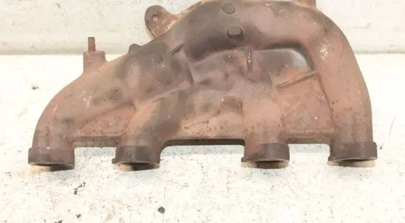 Audi A3 S3 8P Exhaust manifold 06A253033P