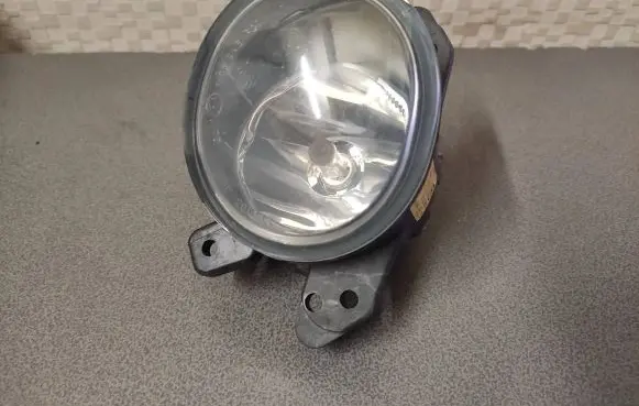 Mercedes-Benz C W204 Front fog light A2518200856