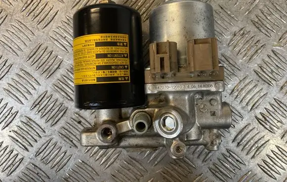 Lexus CT 200H Master brake cylinder 4707012010