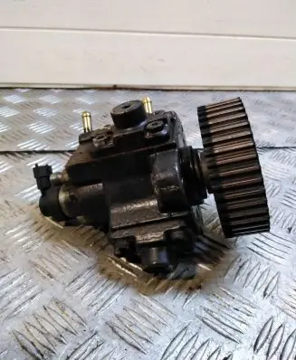 Opel Vectra C Fuel injection high pressure pump 0445010097 0055193731